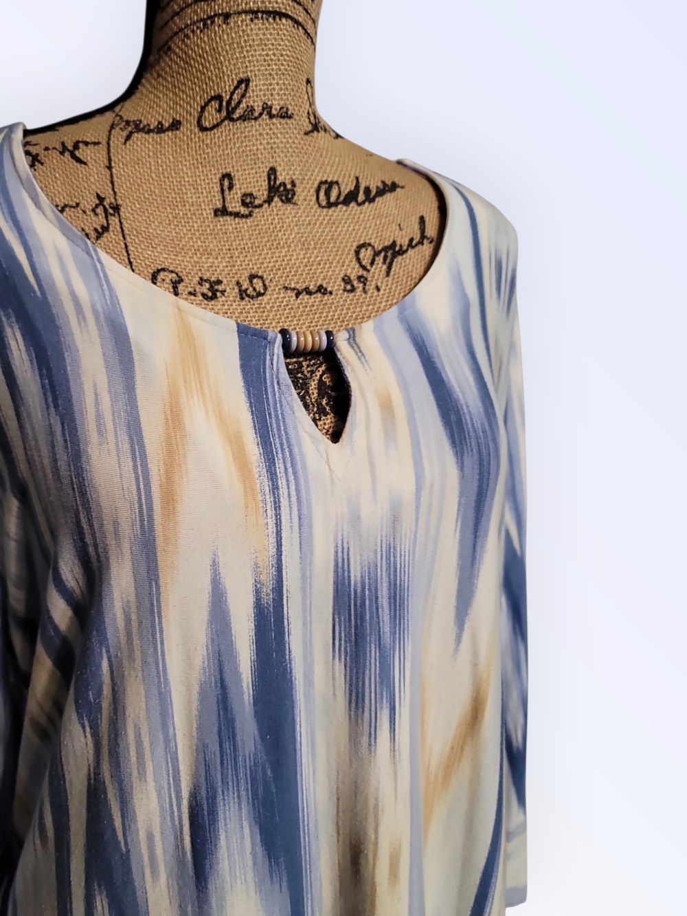Ruby Rd. Blue & Cream Abstract Keyhole Tunic Size XL - Picture 2 of 5